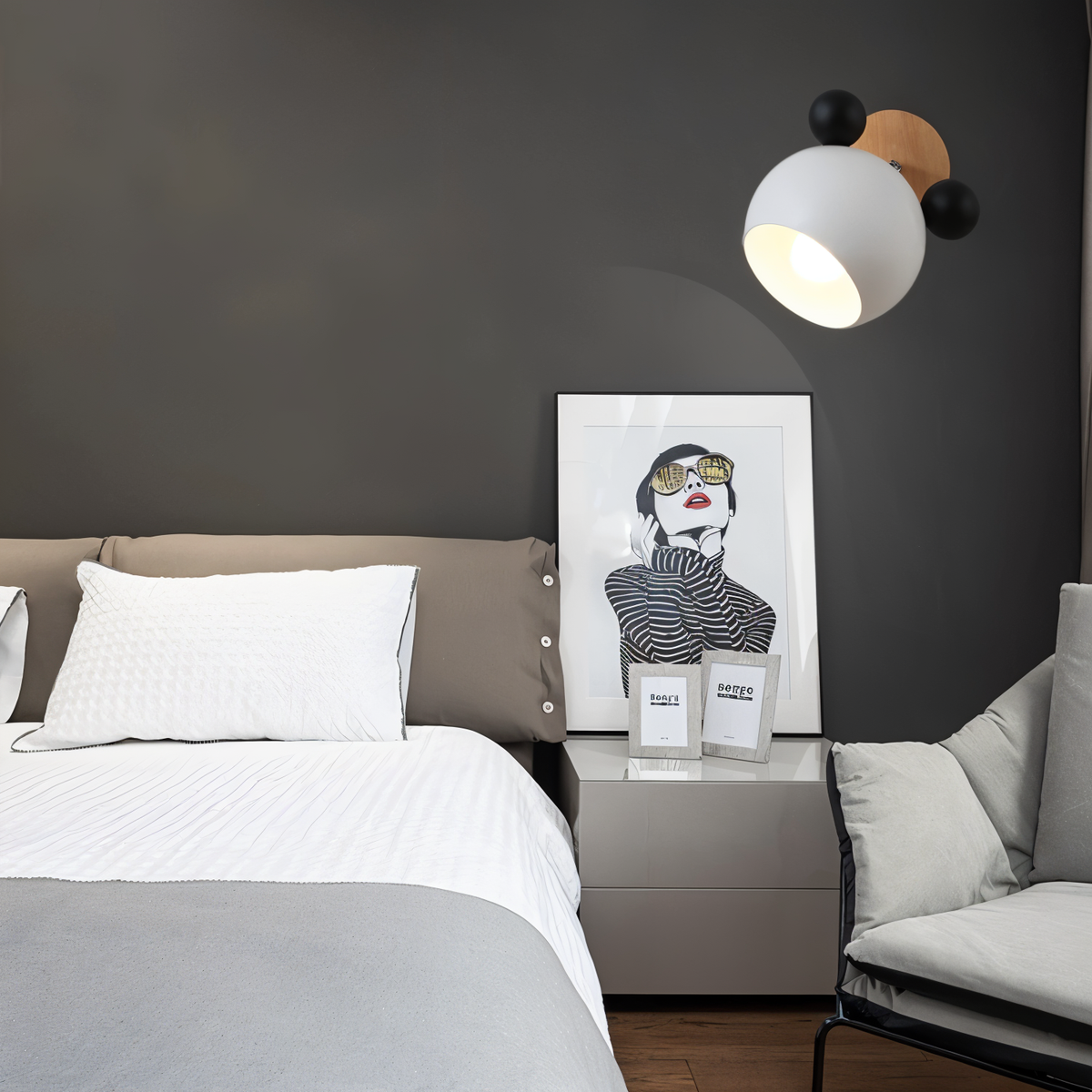 FlashMouse Wall Lamp | Playful Modern Design